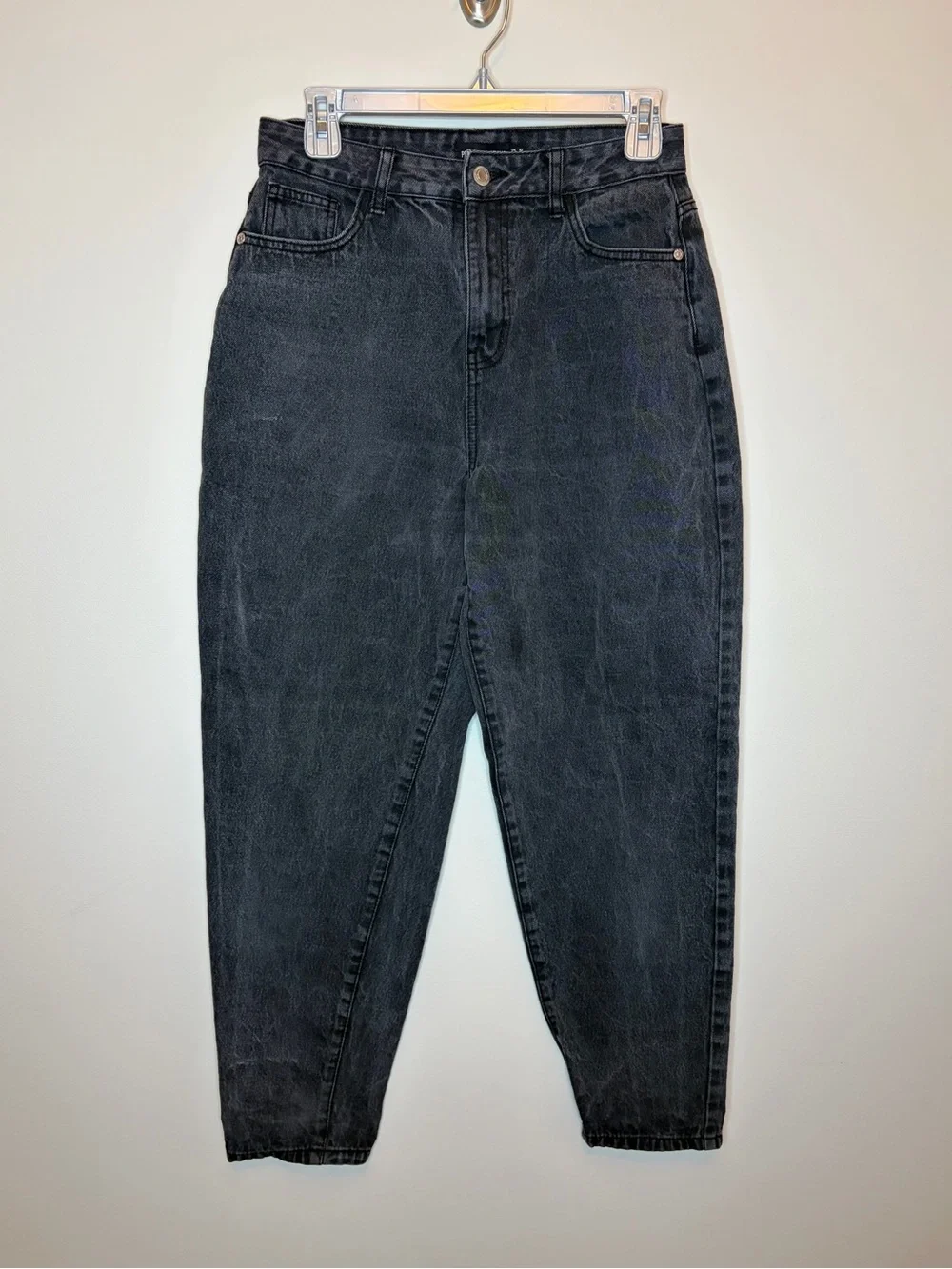 PrettyLittleThing Black Washed High Waisted Mom Jeans US 6 - Picture 3 of 7